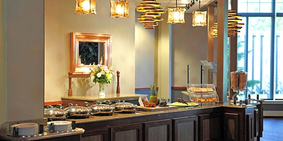 The Lodge At Geneva On The Lake