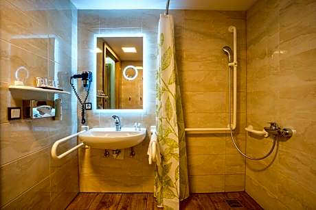 Twin Room - Disability Access