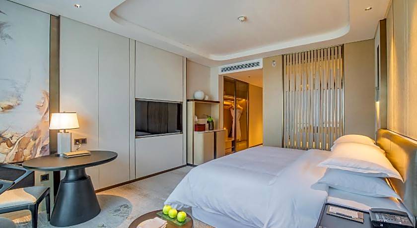 Sheraton Yunfu Xinxing Hotel