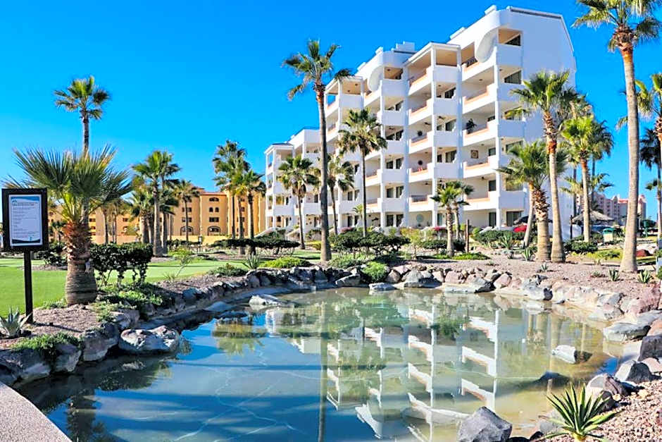 Casa Blanca Golf Villas