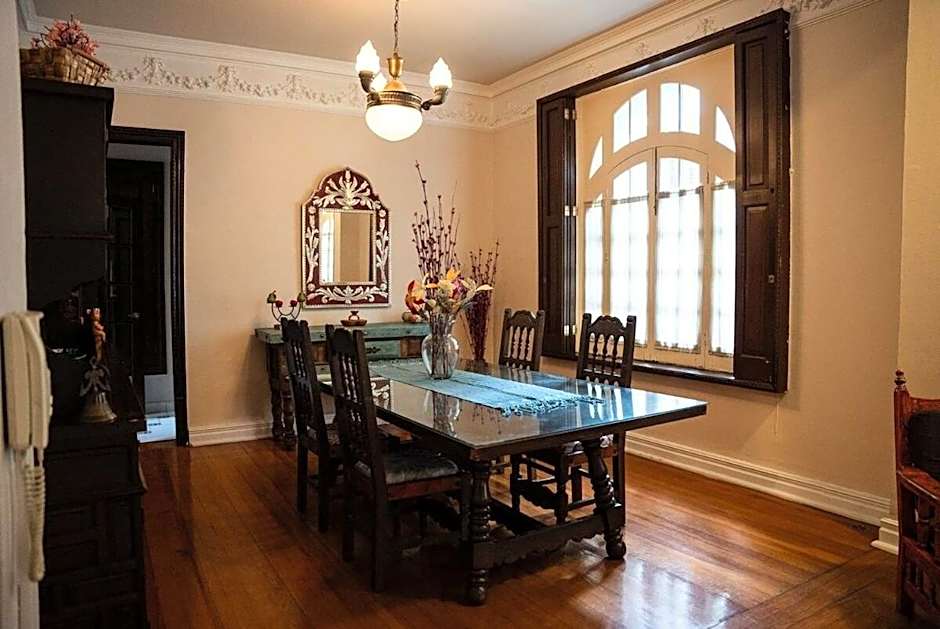HABITACIONES EN EXCELENTE UBICACIÓN PARA 8 PERSONAS