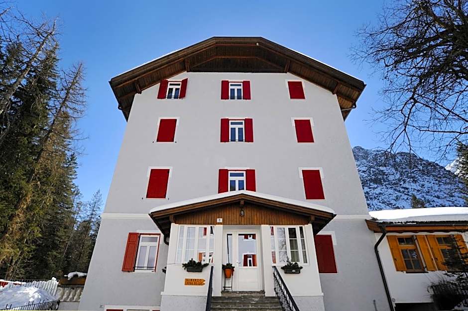 Hotel Croda Rossa