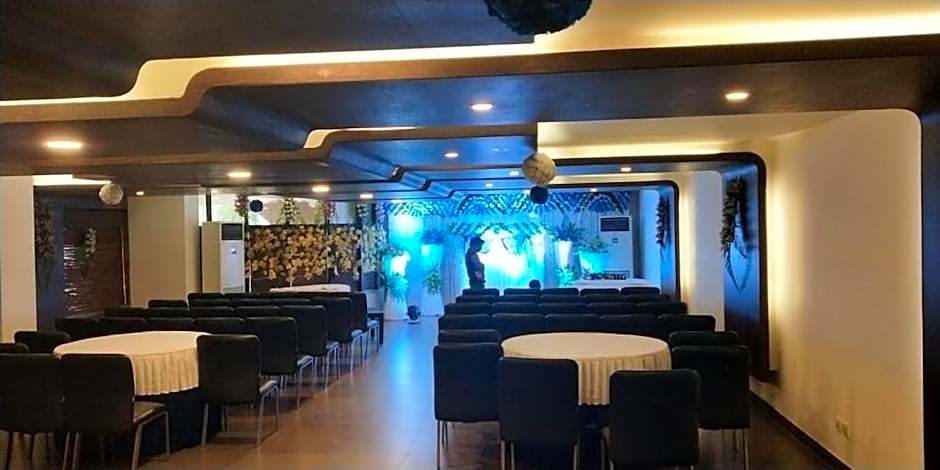 Cocoon Luxury Business Hotel