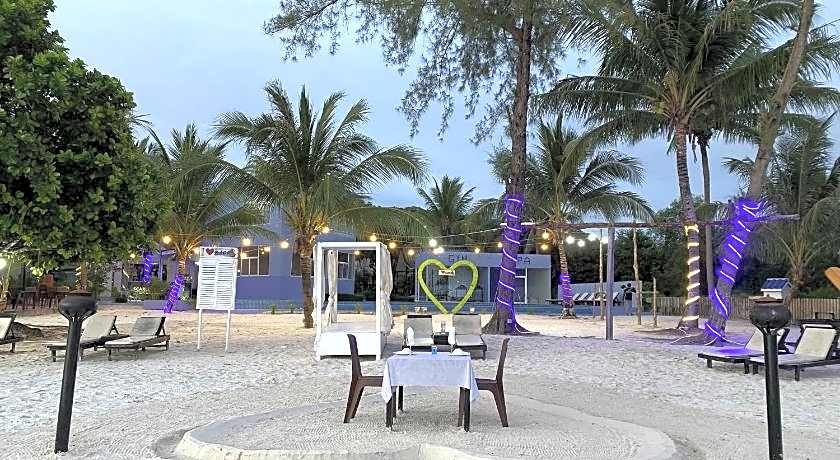 SCARLET SAILS BUNGALOW