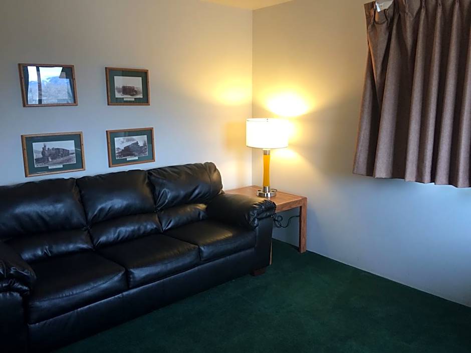 Super 8 by Wyndham Buffalo