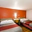 Travelodge by Wyndham Essington / Philadelphia Airport