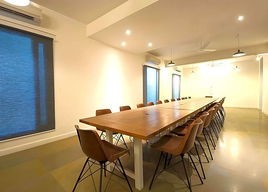 bloom Boutique I Signature Towers