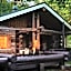 Log Hotel The Maple Lodge
