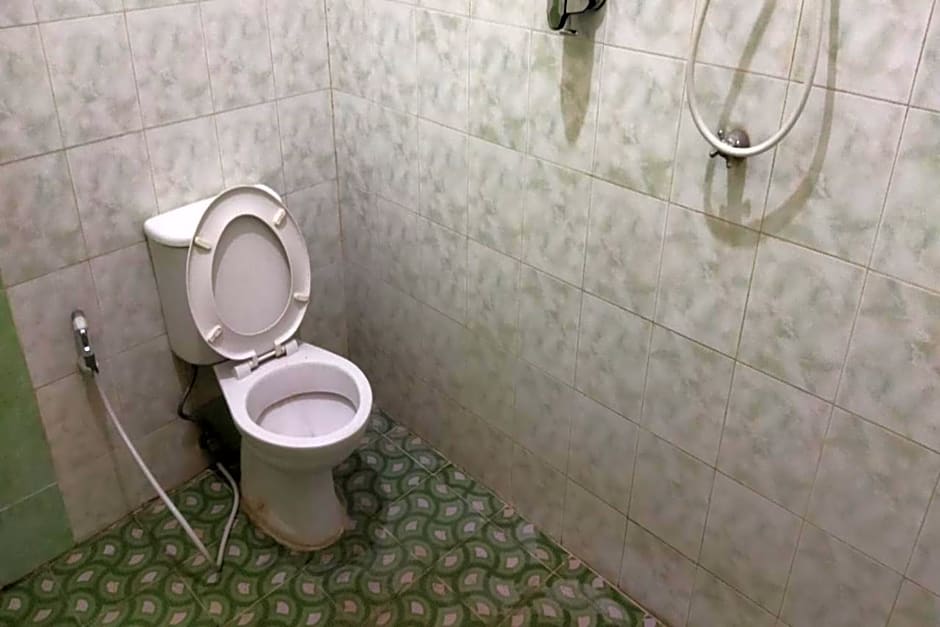 SPOT ON 92424 Wulan Homestay Syariah