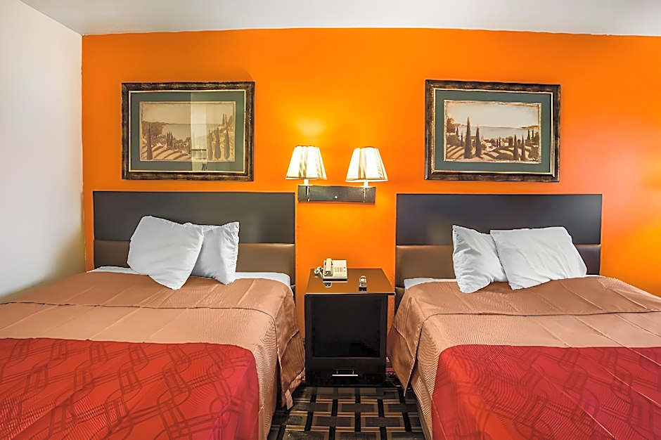 Econo Lodge Downtown