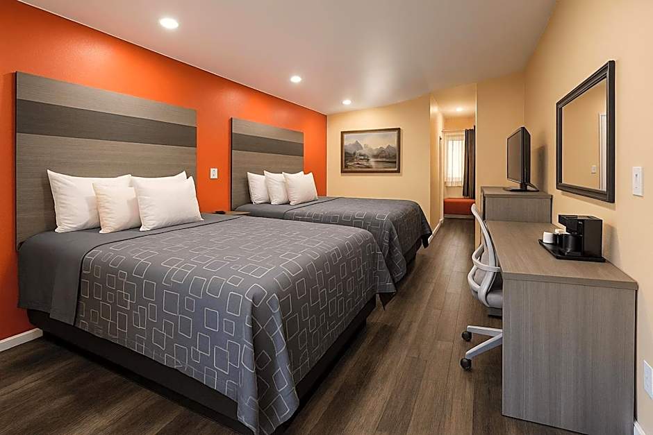 Pinconning Trail Inn Motel