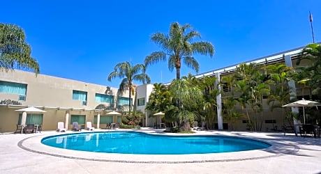 Hotel Estancia Business Class