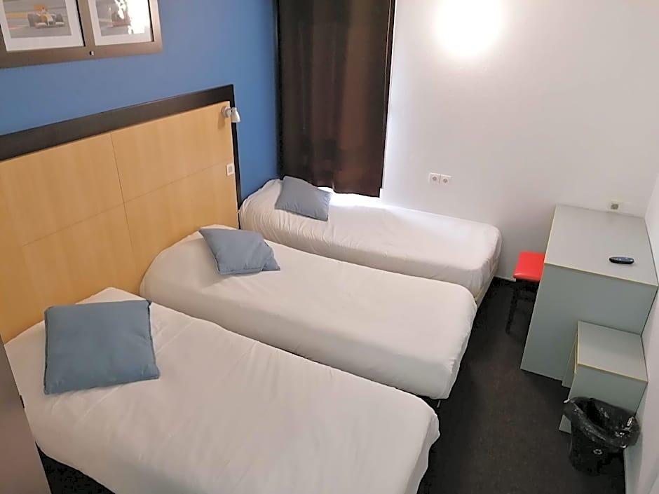 Photo 1 of 4 of Standard 3 Single Beds