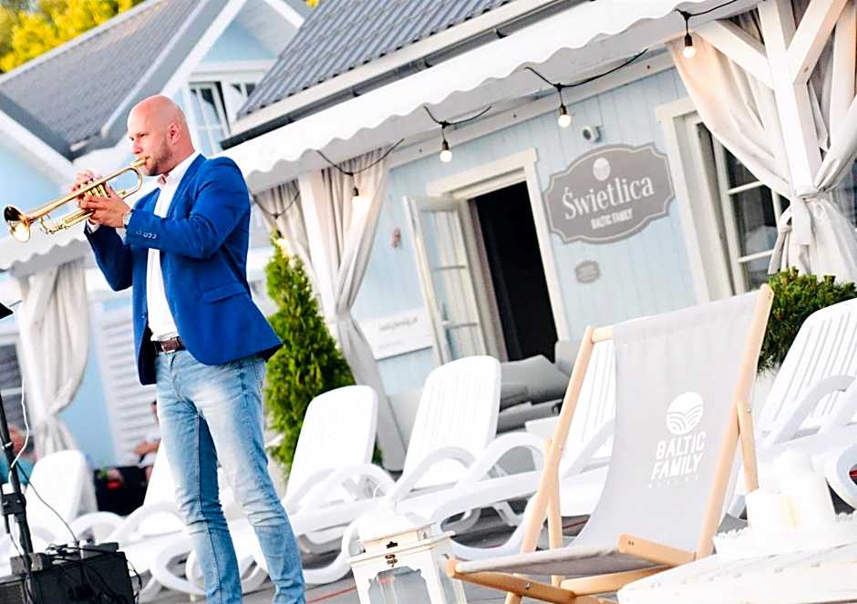 Domki BALTIC FAMILY basen kidsclub rowery