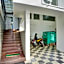 Super Hotel O Crystal Executive Suites