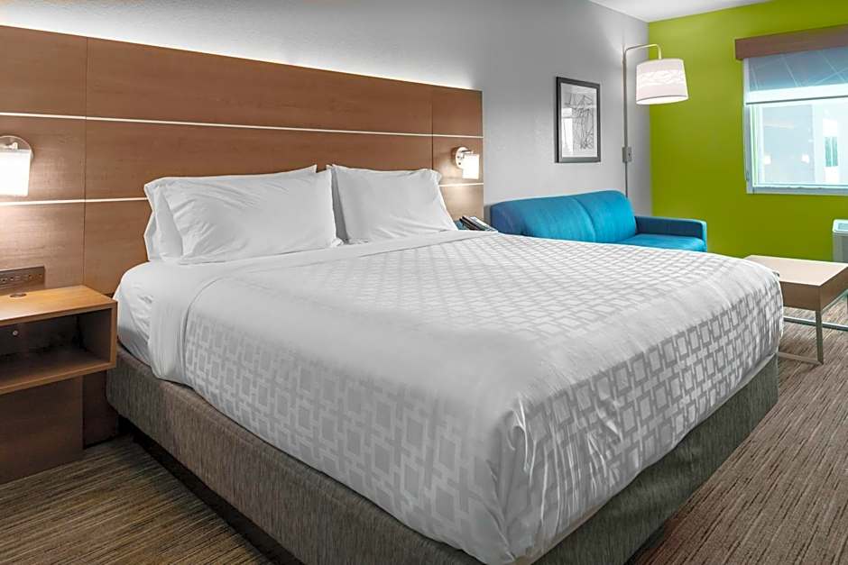 Holiday Inn Express And Suites Leander By IHG