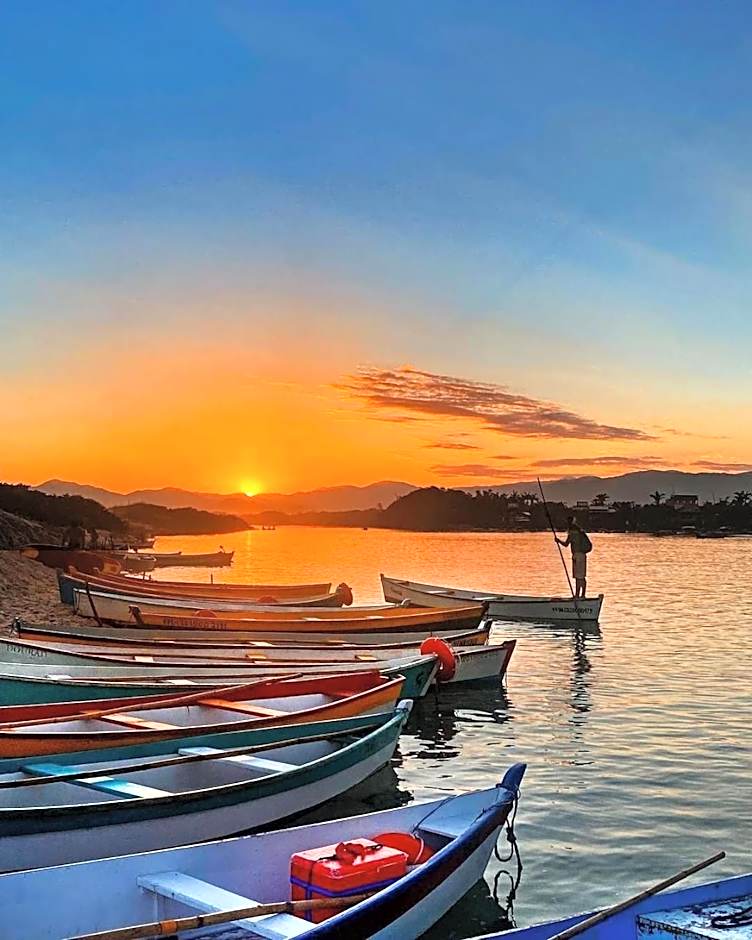 Casa de Frente pro Mar com Piscina - PLH004
