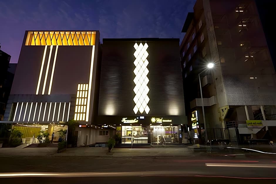 Hotel Sifat International