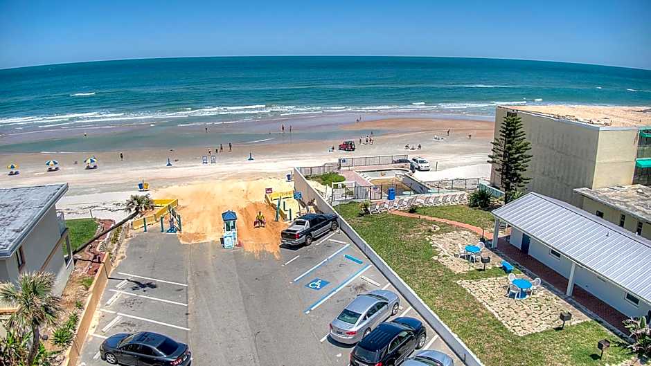 Daytona Shores Inn and Suites