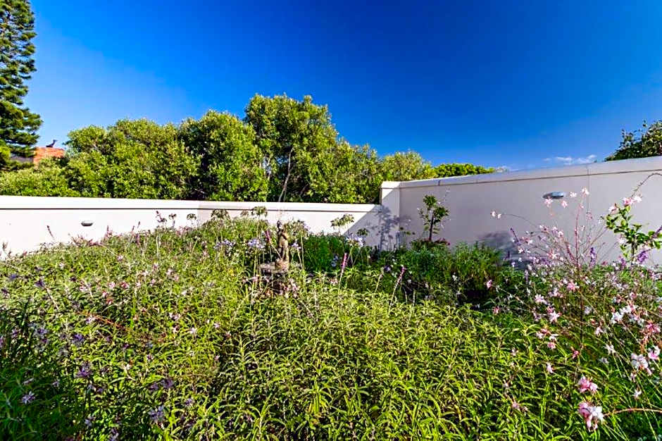 Isola Bella Guest House