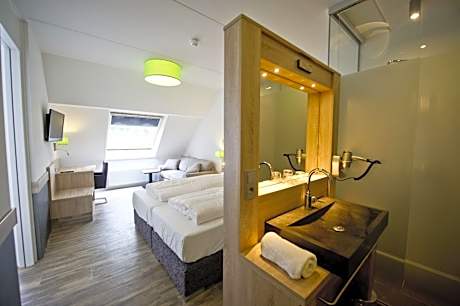 Comfort Quadruple Room