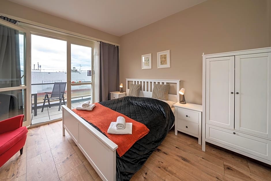 New Town - Apple Apartments