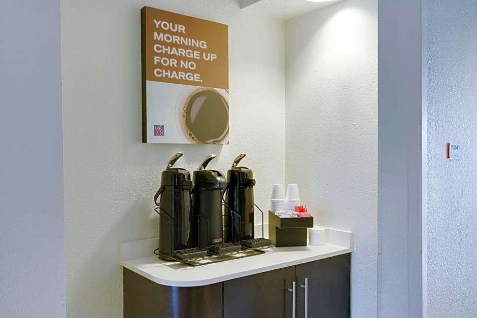 Motel 6 Dallas - Lewisville