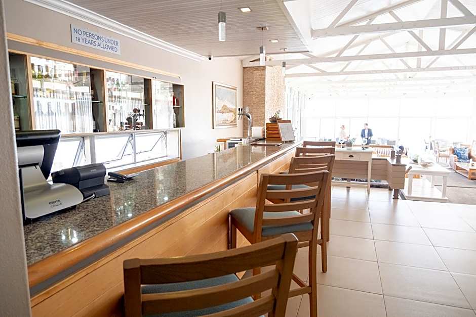 Saldanha Bay Hotel