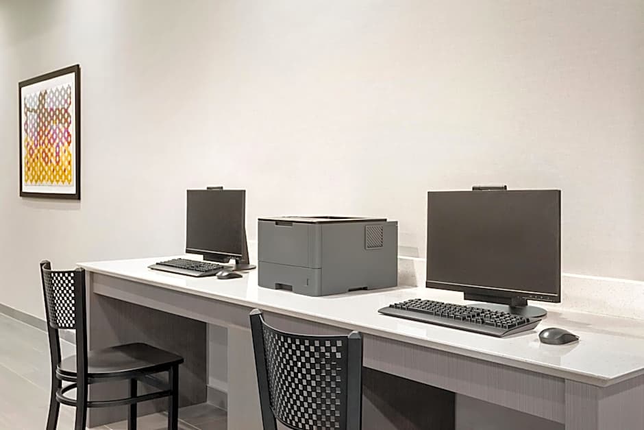 Holiday Inn Express Dumfries By IHG