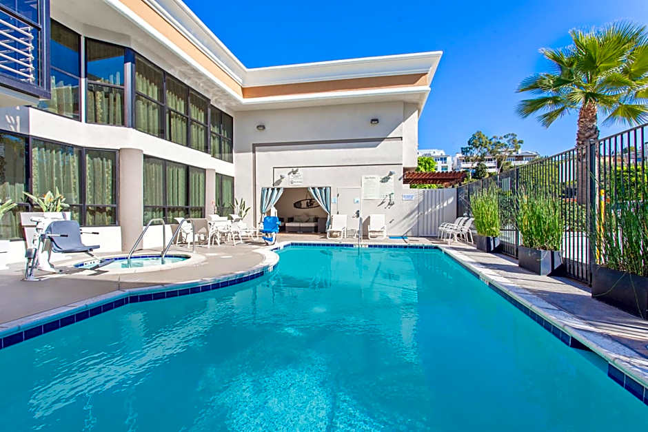 Holiday Inn Express Newport Beach By IHG