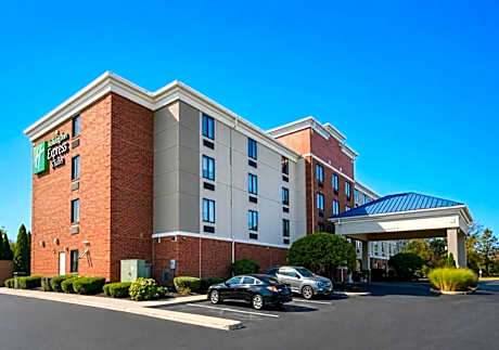 Holiday Inn Express Hotel & Suites Columbus Airport By IHG