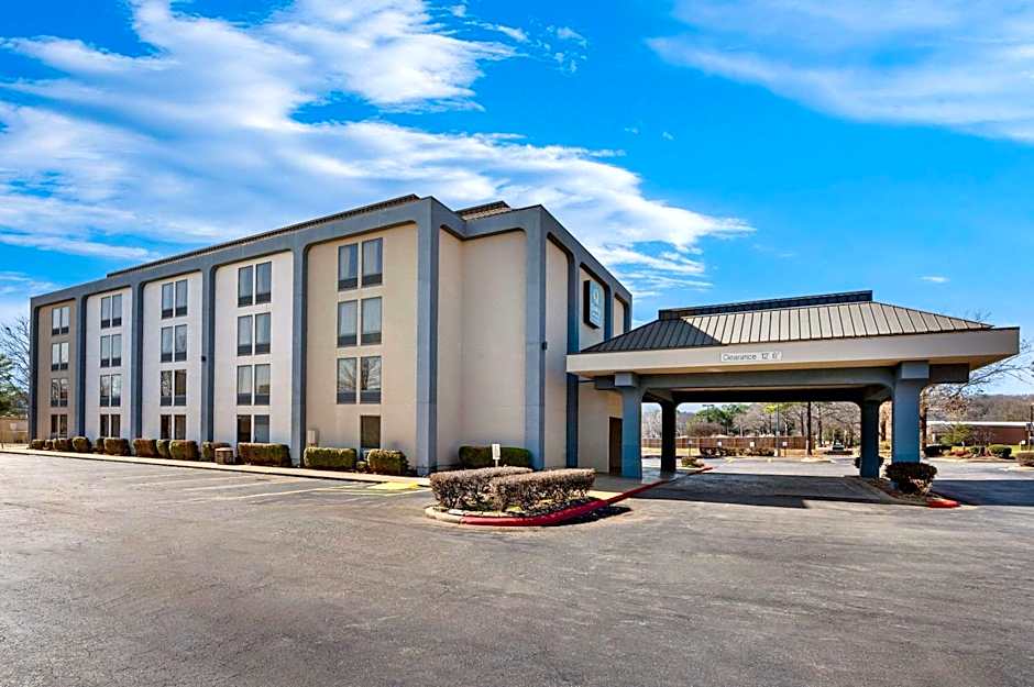 Quality Inn & Suites North Little Rock