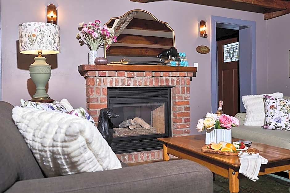 The Olde Angel Inn