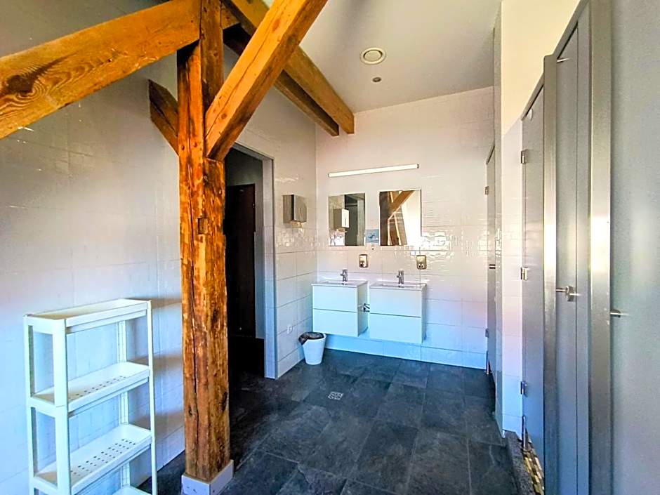 Fitness Hostel - darmowy parking