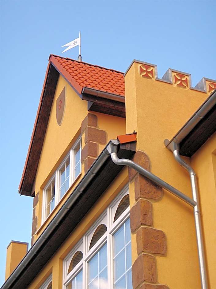 Ostsee-Rittergut-Rügen mit BinzHotel & OrdensKapelle & RomantikGut