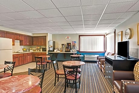 Super 8 by Wyndham Newark DE