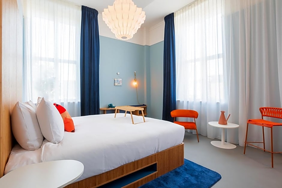 Vie Via - Your Hotel