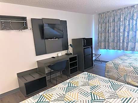 Queen Room with Two Queen Beds - Disability Access - Non-Smoking