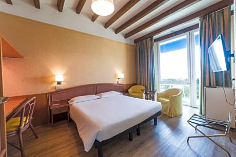 Comfort Double Room with Sea View