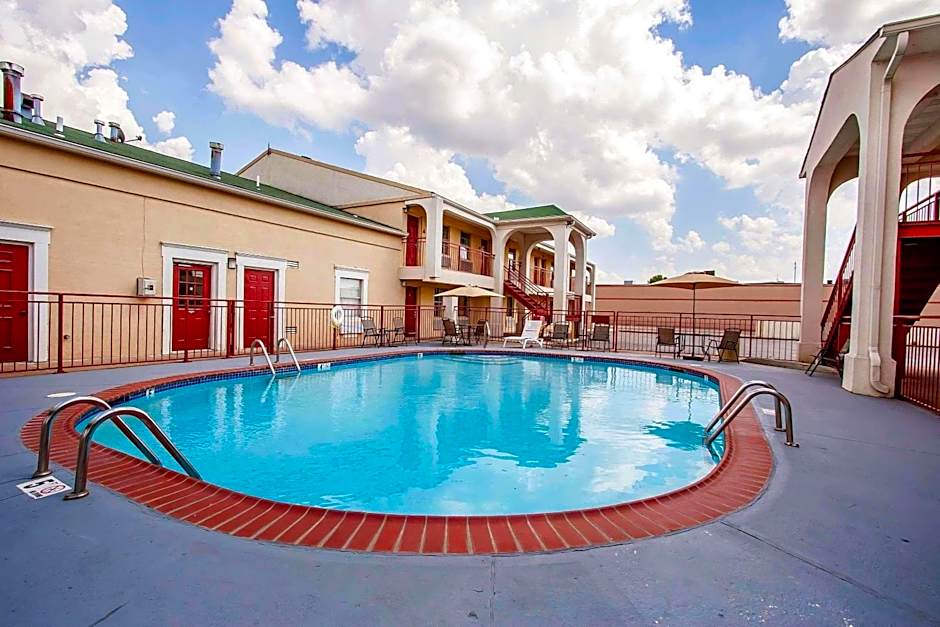 Quality Inn & Suites Covington