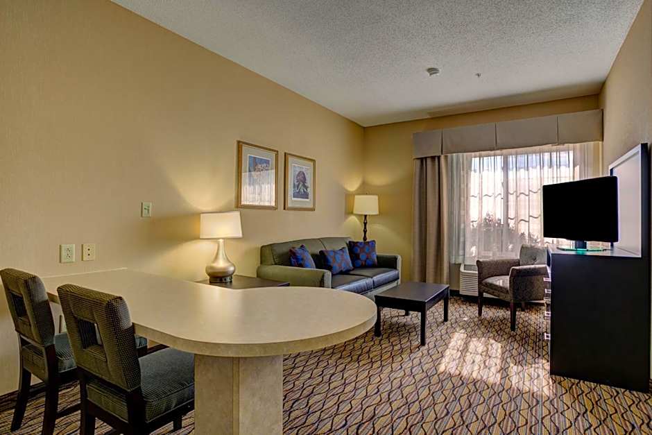 Holiday Inn Milwaukee Airport By IHG