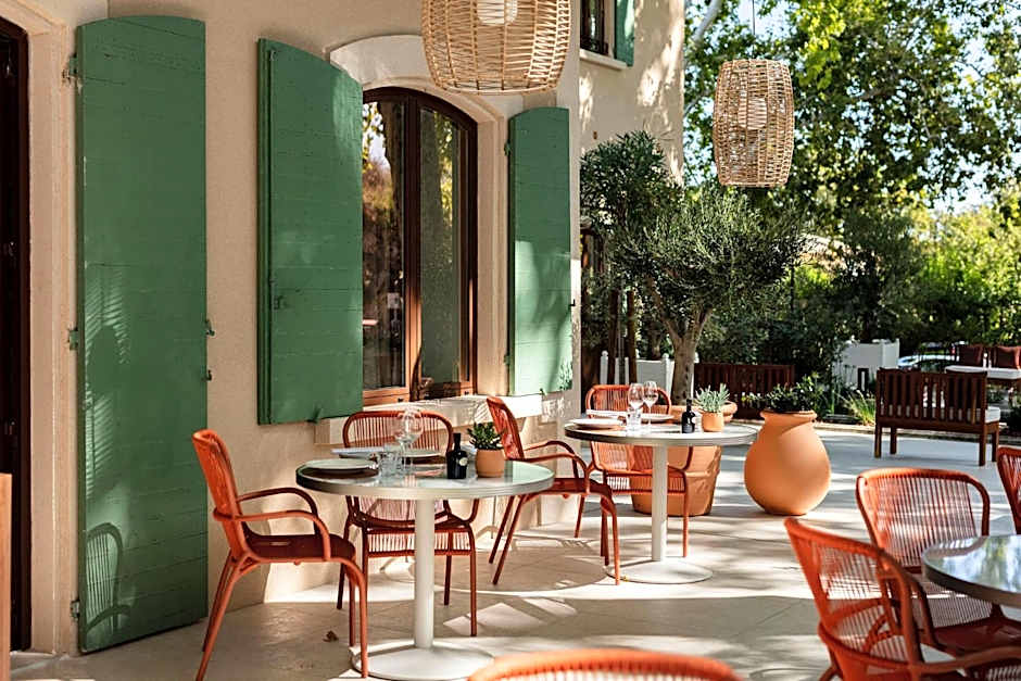 Hôtel et Restaurant La Bastide Bourrelly - Mathias Dandine