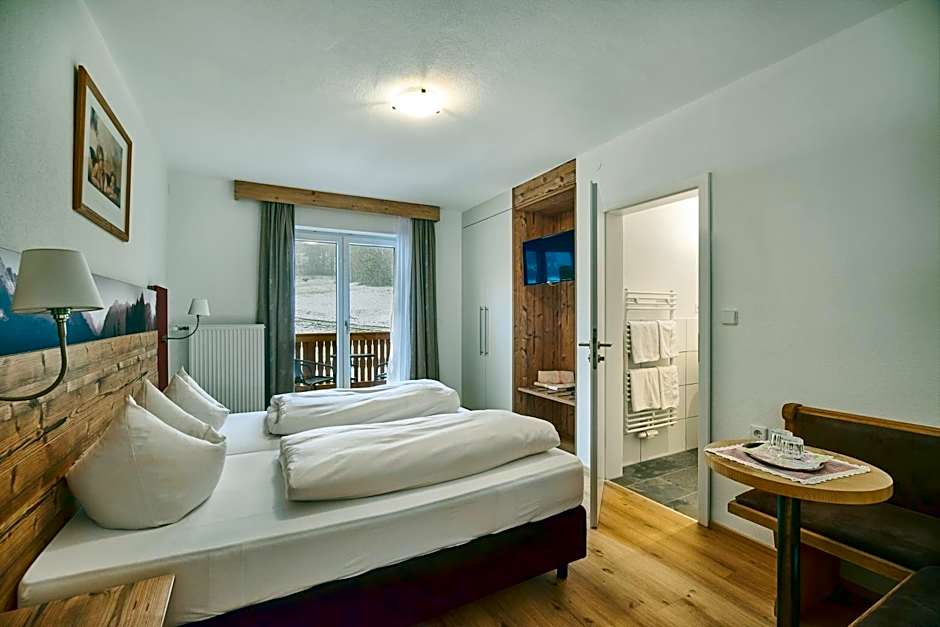 Aktivhotel & Gasthof Schmelz Ihr familienfreundliches Urlaubs Hotel mit Wellness Hallenbad, Alpensauna neu ab Februar 2026 Chiemgau Karte