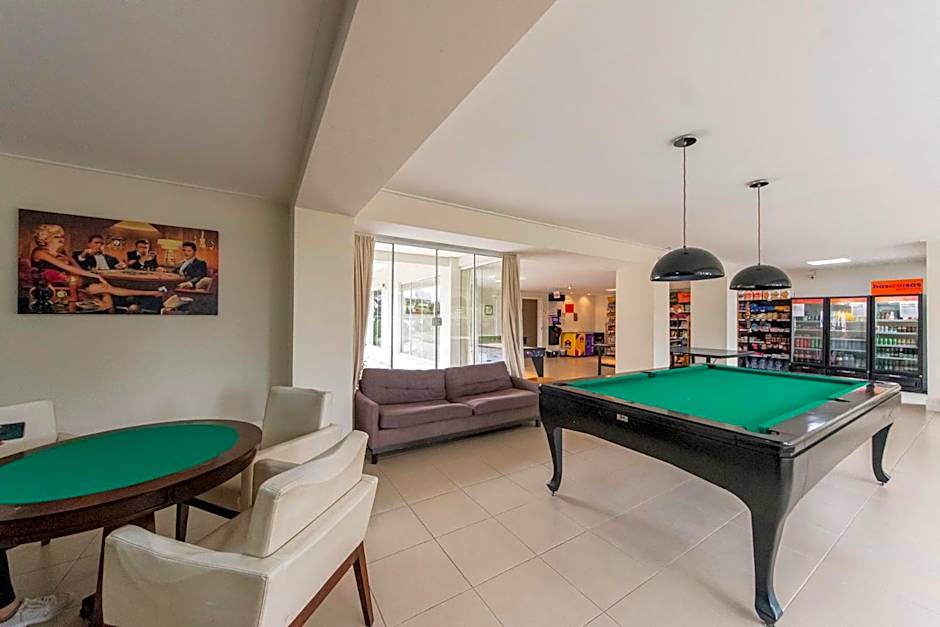 Apto moderno com piscina e academia QN1439