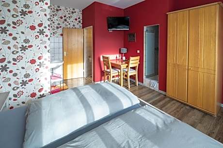 Double Room with Shared Toilet