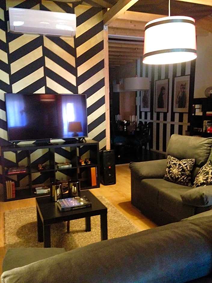 Largo da Rainha, Guesthouse