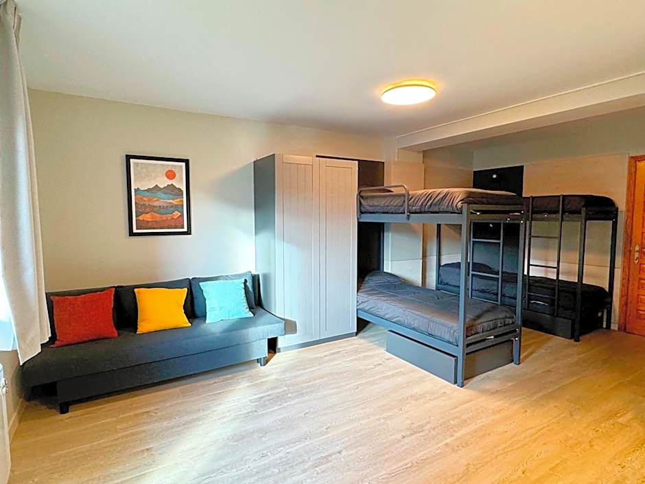 Apartamentos Midi 3000