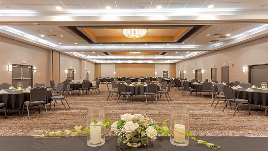 Holiday Inn Roanoke - Valley View By IHG