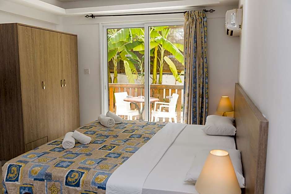 Alecos Hotel Apartments