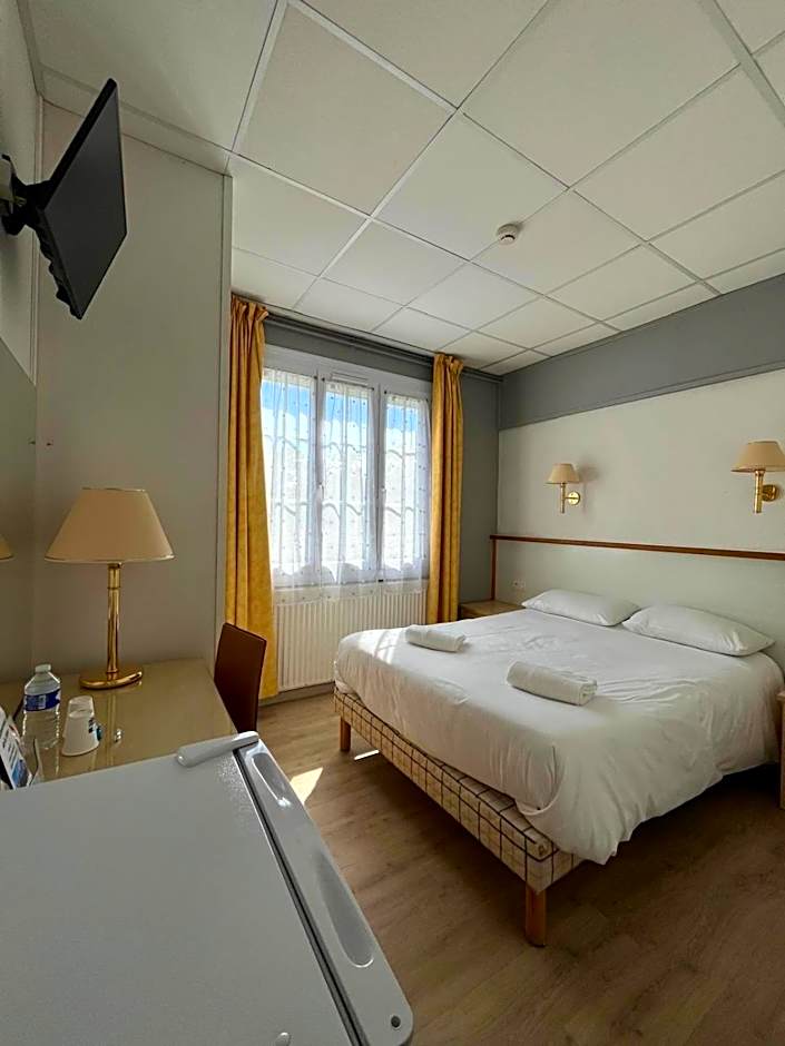 Hotel De La Mer